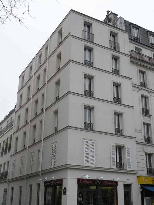 Ravalement de façade en pierre sur immeuble ancien à Pontoise, Val-d'Oise